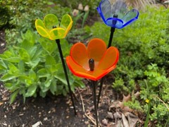 Suncatcher Tulip Set of (3) 4″ x 2½” Solar Neon Fluorescent Red,Yellow, Green