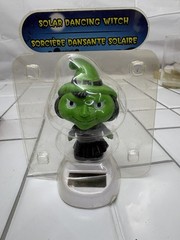 SOLAR POWERED DANCING WITCH BOBBLE HEAD TOY SUN CATCHER HALLOWEEN NEW