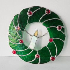 Vintage Large Stained Glass Christmas Wreath Candle Green Sun Catcher 8 “