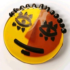 Fused Studio Art Glass Abstract Sun Face Plate Suncatcher 8″ Artist Signed 2004