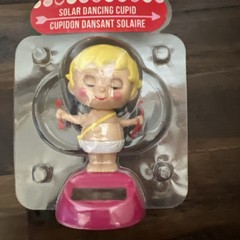*NEW IN PACKAGING*SOLAR POWERED DANCING CUPID BOBBLE HEAD VALENTINES DAY ANGEL