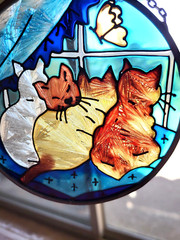 Painted Glass with 4 Cats at Window & Butterfly -Hanging Suncatcher- 4.5″ Round