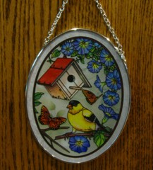 Amia Studios Suncatcher #40036 GOLDFINCH, 7″ x 5.25″, NEW/Box commoncore