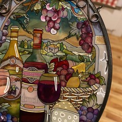 AMIA GLASS WINE & CHEESE OVAL SUN-CATCHER HAND PAINTED” 7818