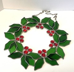 Stained Glass Christmas Holly Berry Wreath 14 In Hanging Window Suncatcher