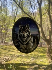 Vintage 1993 American Museum Natural History Wolf Stained Glass Sun Catcher AMNH