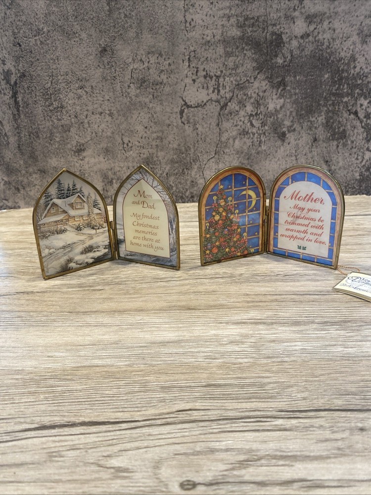 Vtg Vermont art expressions glass suncatcher Christmas “ Mother” “ Mom & Dad “