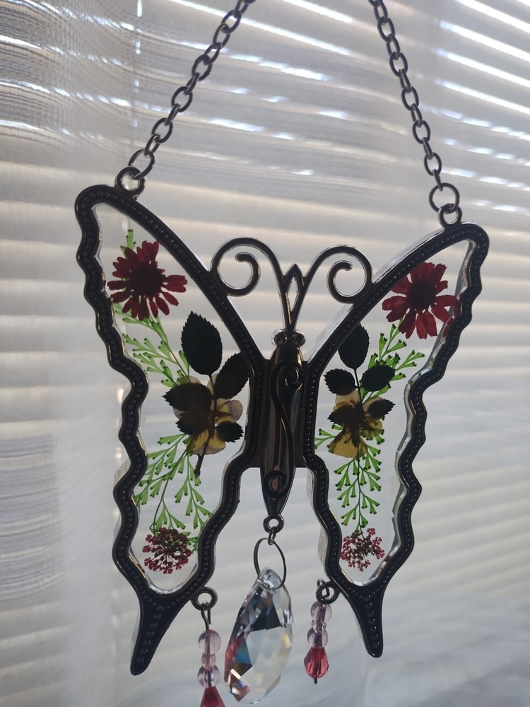 KY &BOSAM Crystal Butterfly Suncatcher N I B