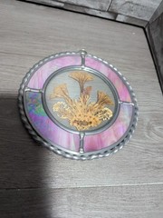 Vtg 6.5″ Round Real Flowers Stained Glass Sun Catcher Lasting Impressions Decor