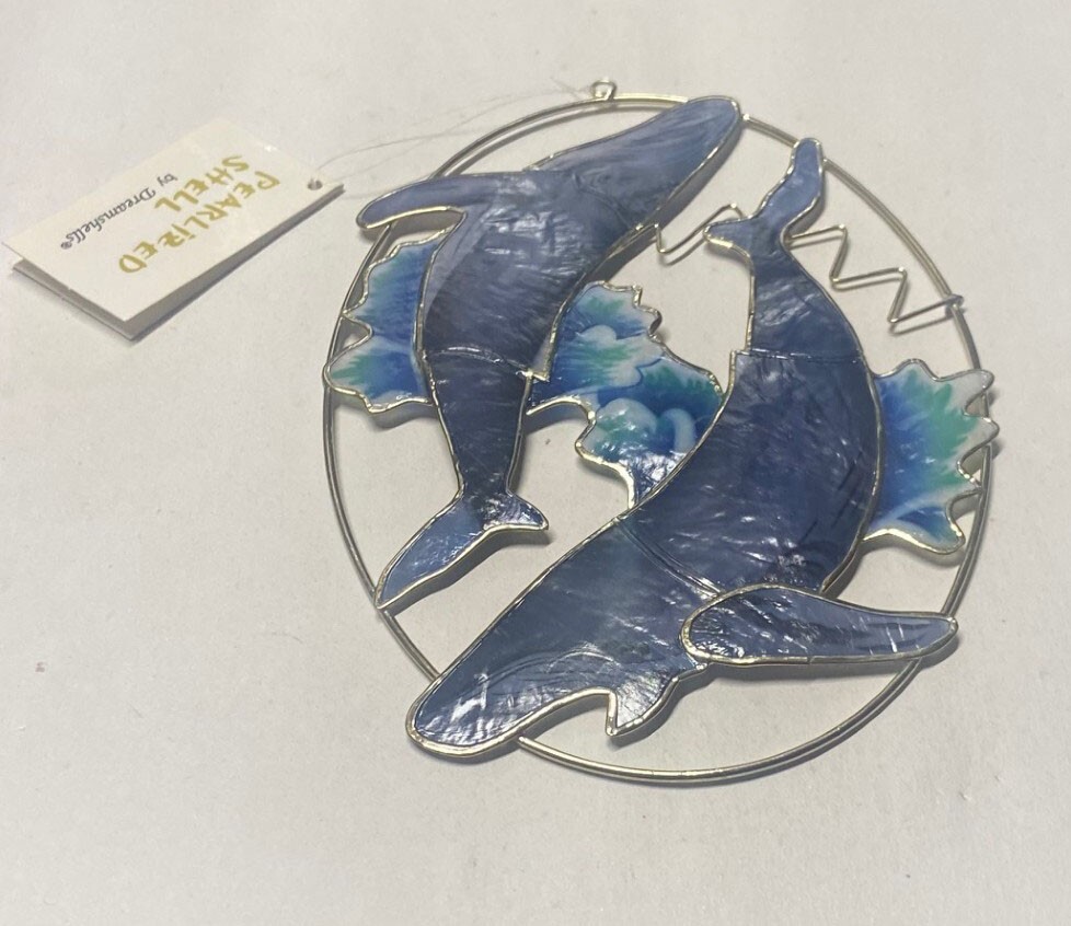 Peralized Shell suncatcher Blue Whale 4.5″ x 7″ oval