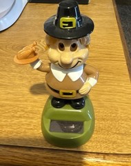 4″ Solar-Powered Fall Thanksgiving Pilgrims Boy Man Pilgrim