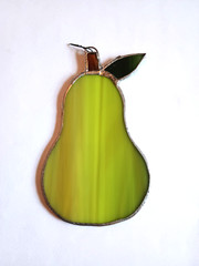 Artist Made Stained Glass Pear Ornament / Sun Catcher 4 1/2″ Tall