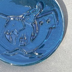Holmegaard Michael Bang 4½” Round Blue Noah’s Ark Elephants Suncatcher