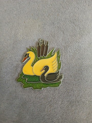 Vintage Swan and Baby Swan Sun Catcher 4″ x 3 1/4″