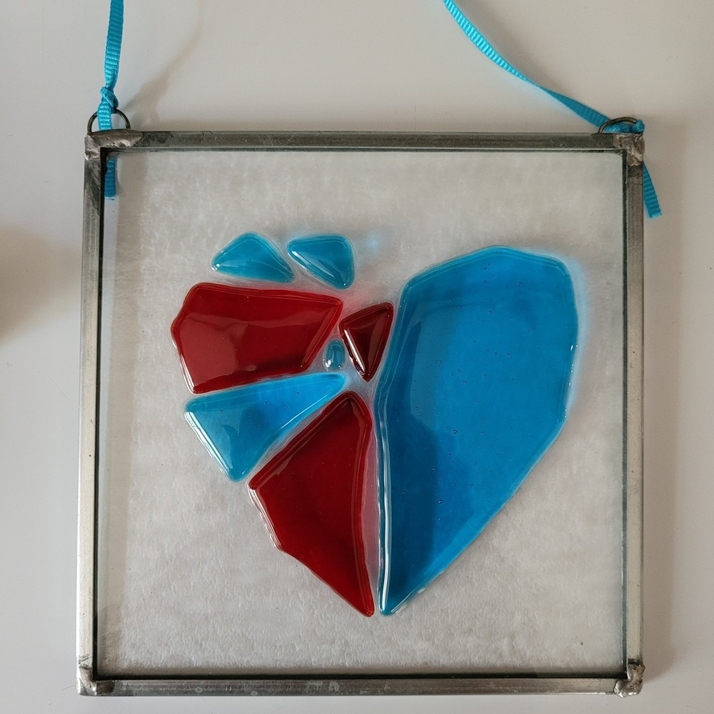 5″ Glass Sun Catcher Agua Blue and Red Heart With Metal Hanging Frame Valentine