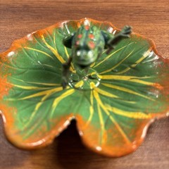 VTG Window Decor Pair Of Suction Butterflies & Frog On Lotus Leave On Spring