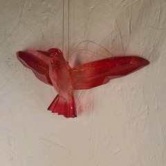 Red Plastic Bird Suncatcher Hanging Decoration Ornament for Adults Home Garden