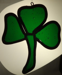 Stained Glass Sun Catcher 3 Leaf Clover Green Small 3.5in Hanging Suncatcher GUC
