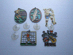 VTG. LOT OF 5 BEAUTIFUL ASSTD. SUNCATCHERS W/ SUCTION-CUPS- STAINED GLASS STYLE