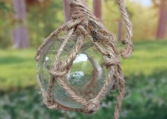 Hanging Nautical Garland Clear Glass Float Shells (1 Garland approx. 18 x 5 in)