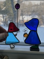 Lot 2 Stained Glass Suncatcher – Sun Bonnet Sue With Flower Balloon 4.5”Window