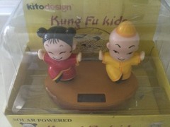 “KUNG FU KIDS” SOLAR – POWERED WHEN SUN HITS IT,NEW NIB