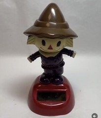 New – Solar Powered Dancing Bobblehead Toy Cute Scarecrow Big Hat – Brown