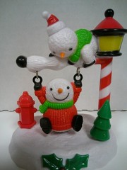 Solar Power Dancing Santa Swinger Snowman Holiday Sun Bobblehead Window Lot Set