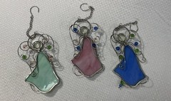 Stained Glass Angel Hanging Set Of 3 Pink Mint Green Blue Wire Beads Suncatcher