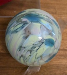 Hanging Blown Glass Ball 4½” Friendship Ball Christmas Ornament Garden Orb Blue